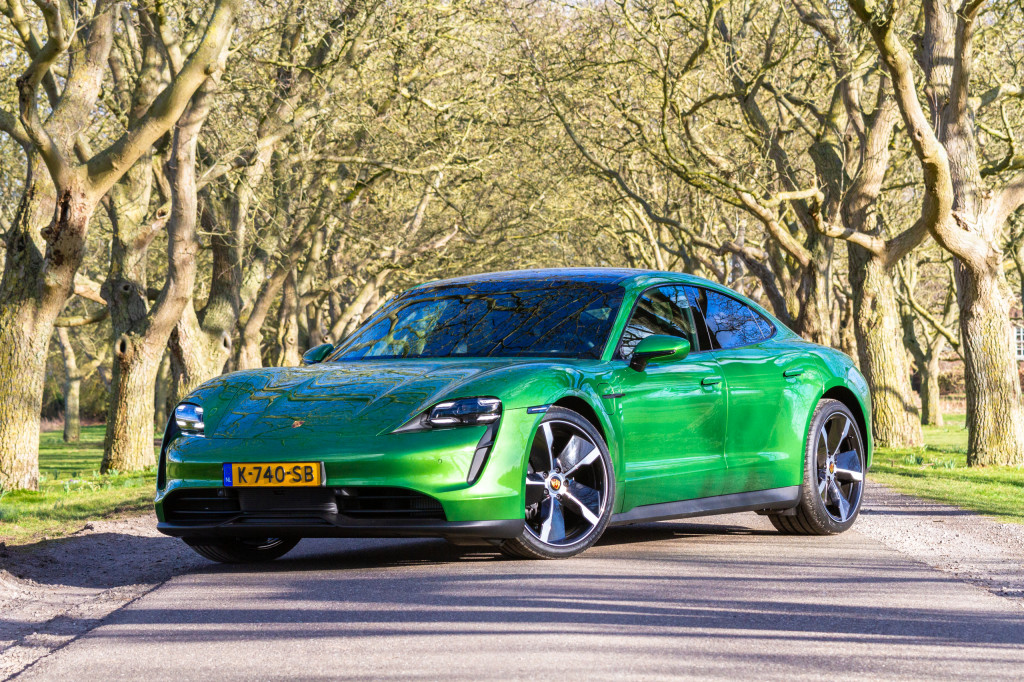 First review Porsche Taycan: this is how the second cheapest Porsche drives