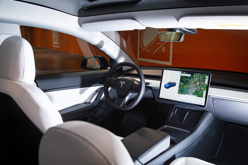 Teste - O Tesla modelo 3 elétrico poderia usar algumas melhorias