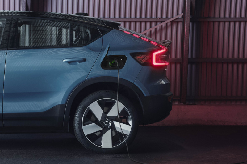 Electric Volvo C40 is a Polestar 2 in disguise